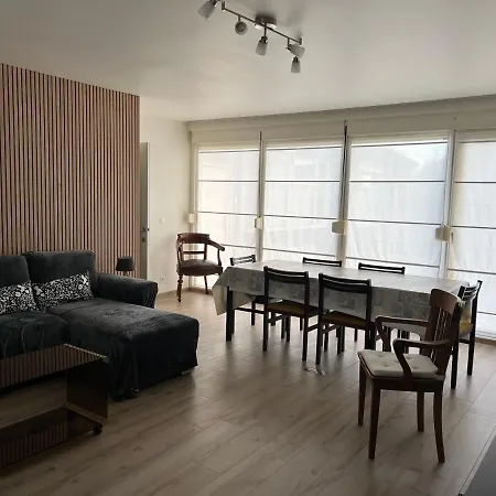 Blue Bruxelles Sud Holiday home *